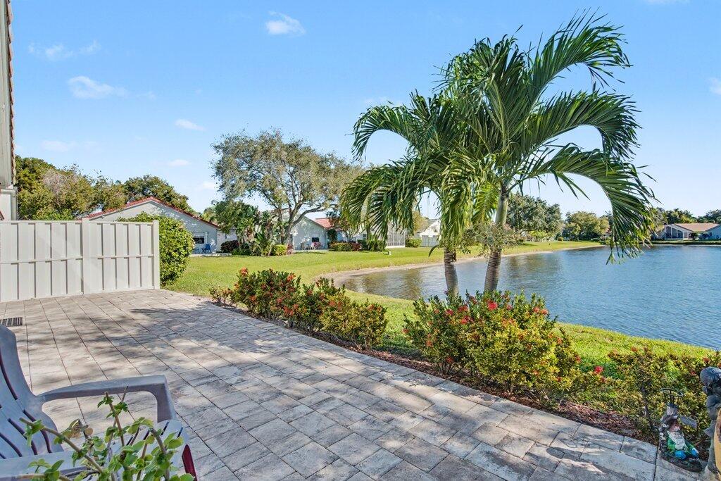 9879 Harbour Lk Cir Boynton Beach, FL 33437