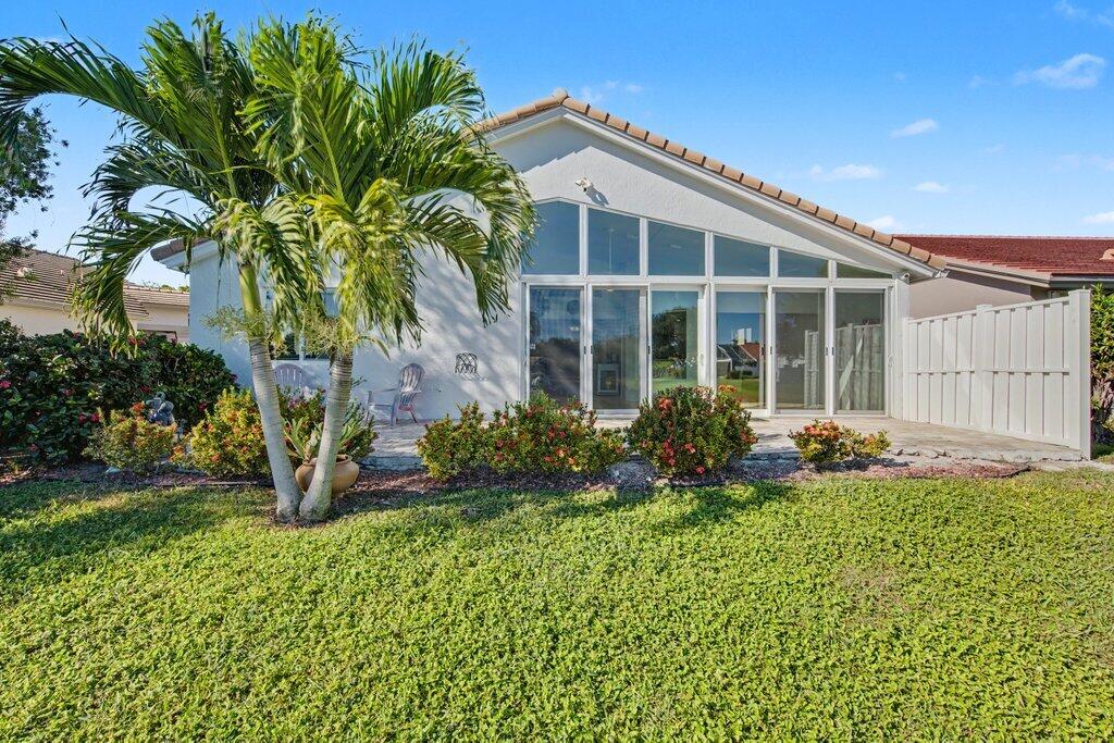 9879 Harbour Lk Cir Boynton Beach, FL 33437