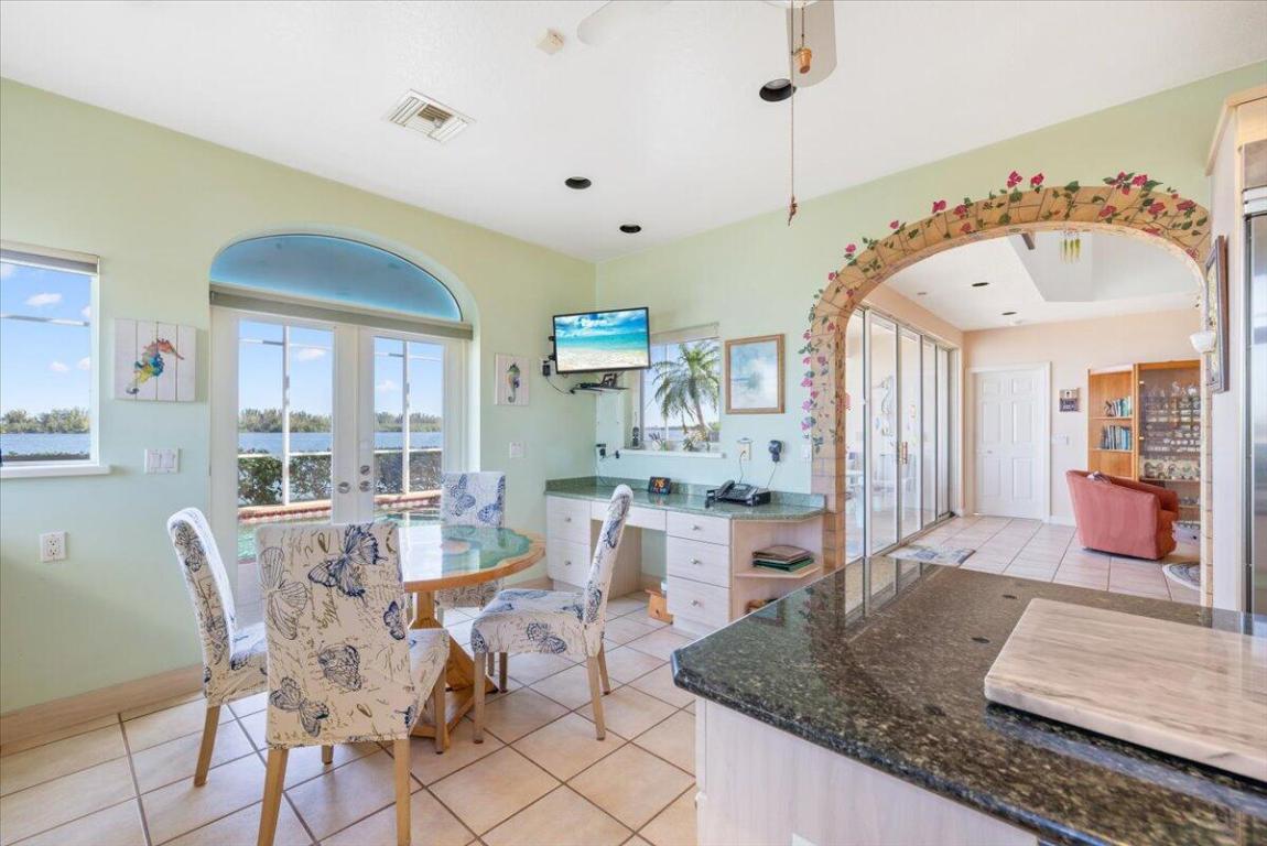 2 Seahorse Vero Beach, FL 32960