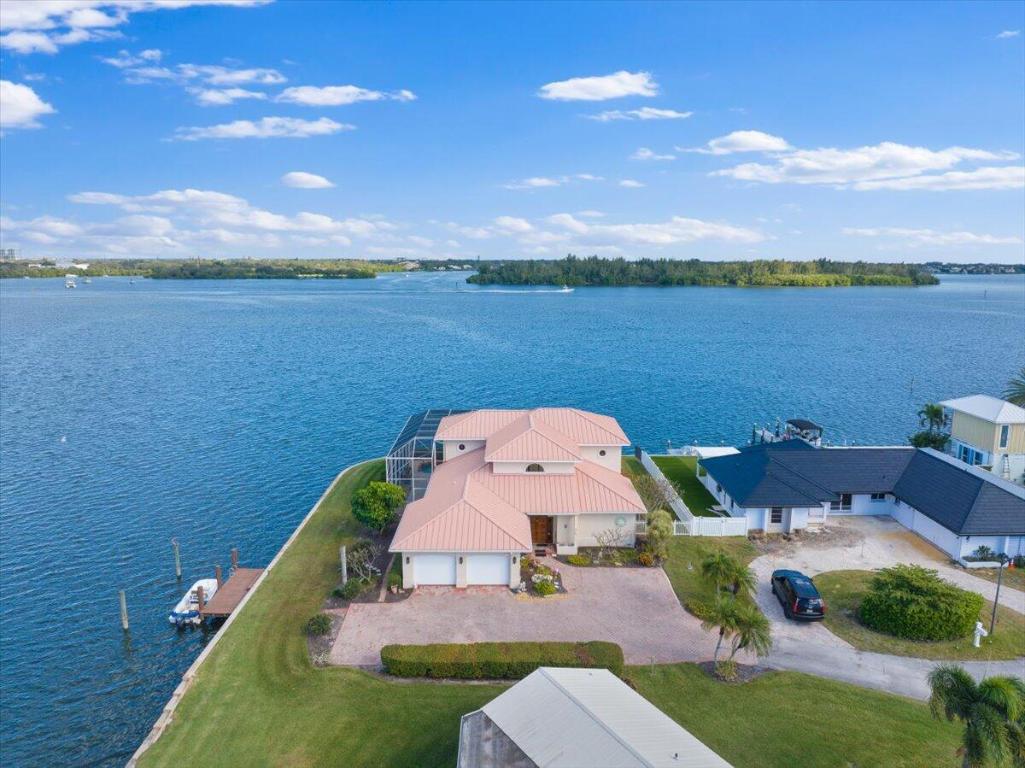 2 Seahorse Vero Beach, FL 32960