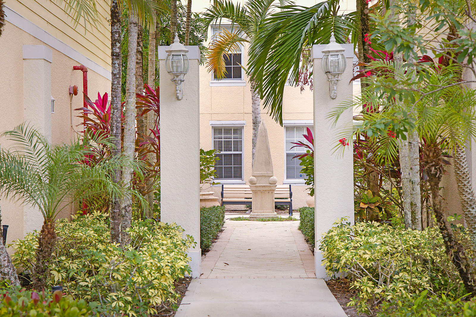 225 Murcia #313 Jupiter, FL 33458