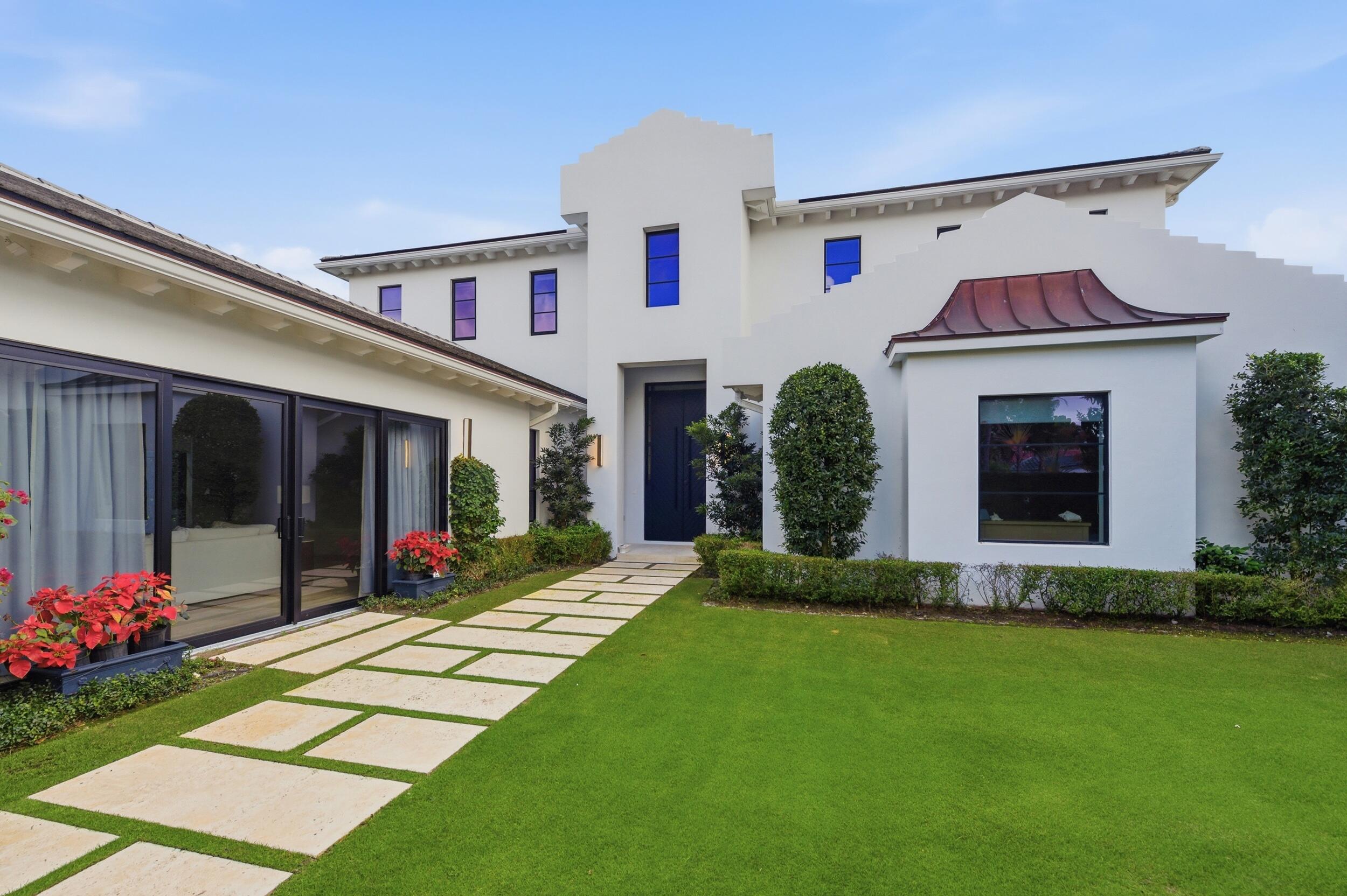 248 E Lakewood West Palm Beach, FL 33405