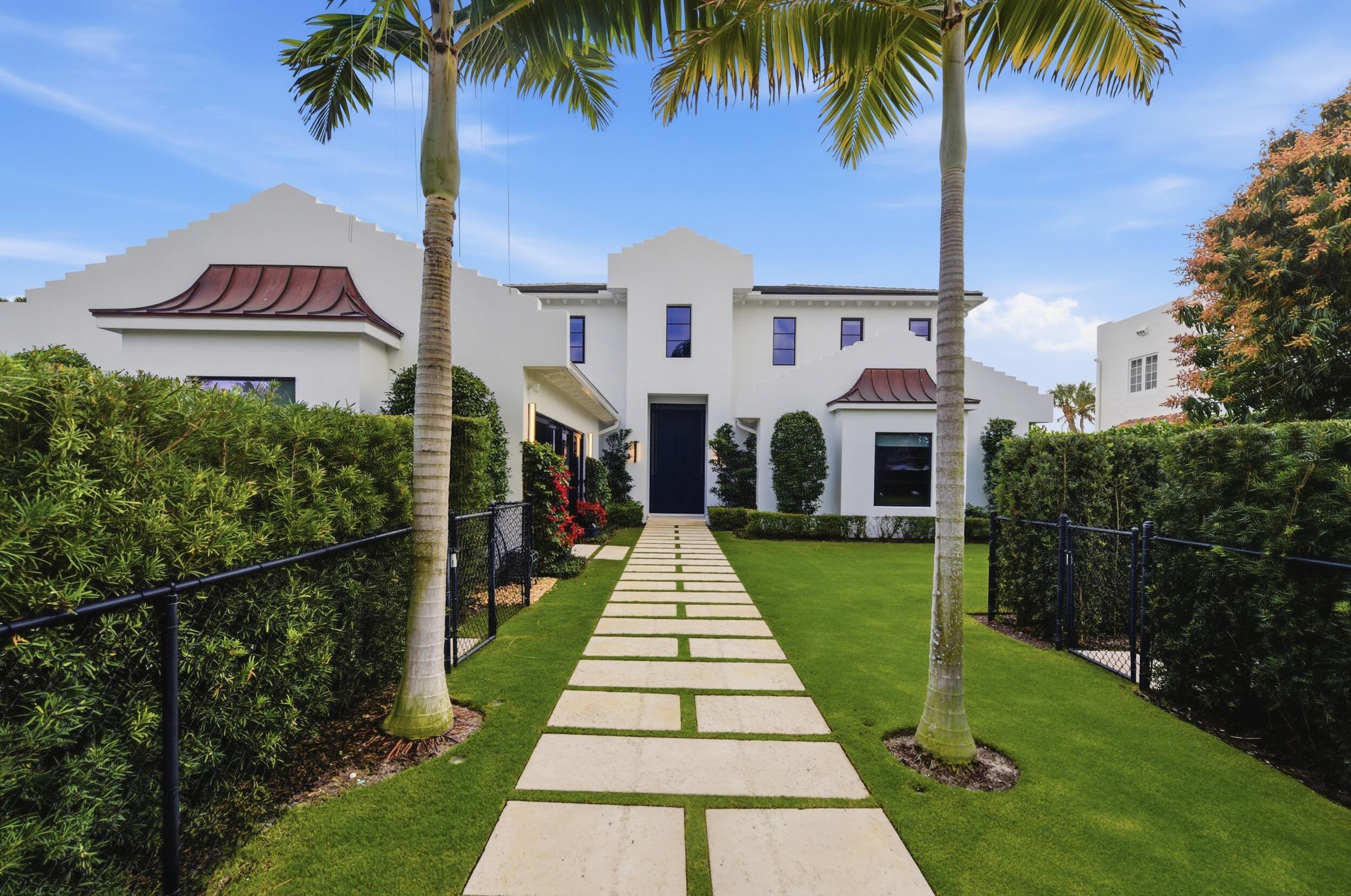 248 E Lakewood West Palm Beach, FL 33405