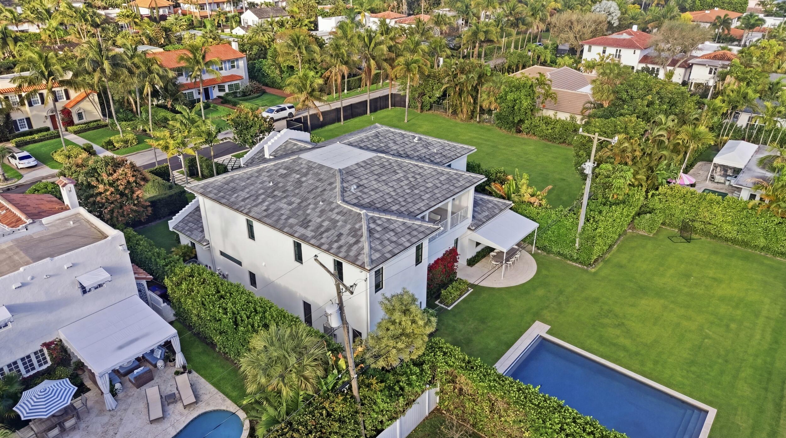 248 E Lakewood West Palm Beach, FL 33405