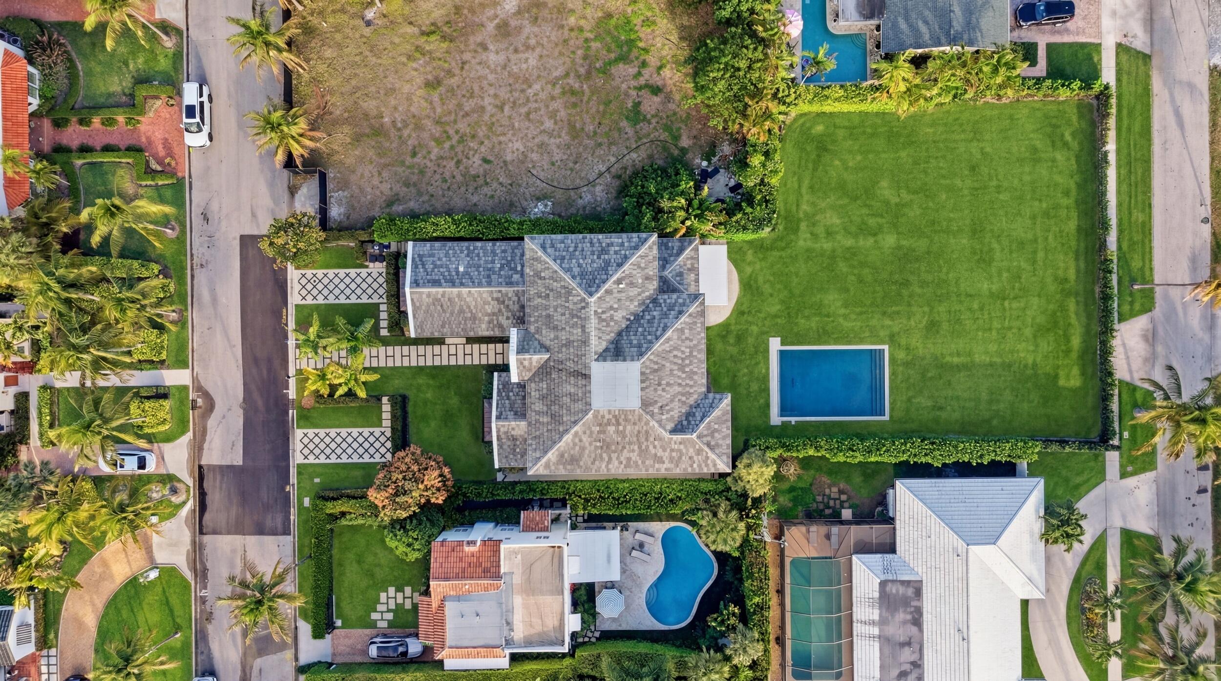 248 E Lakewood West Palm Beach, FL 33405