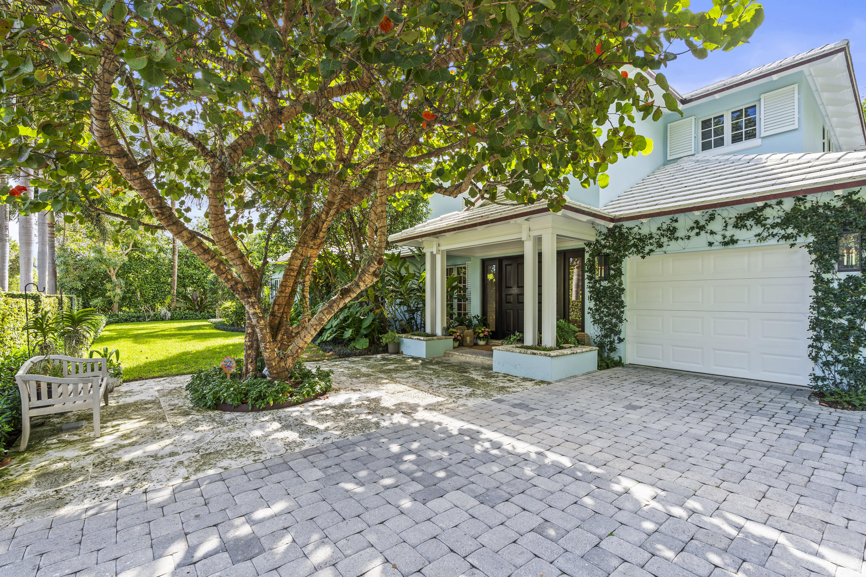 156 Dolphin Palm Beach, FL 33480