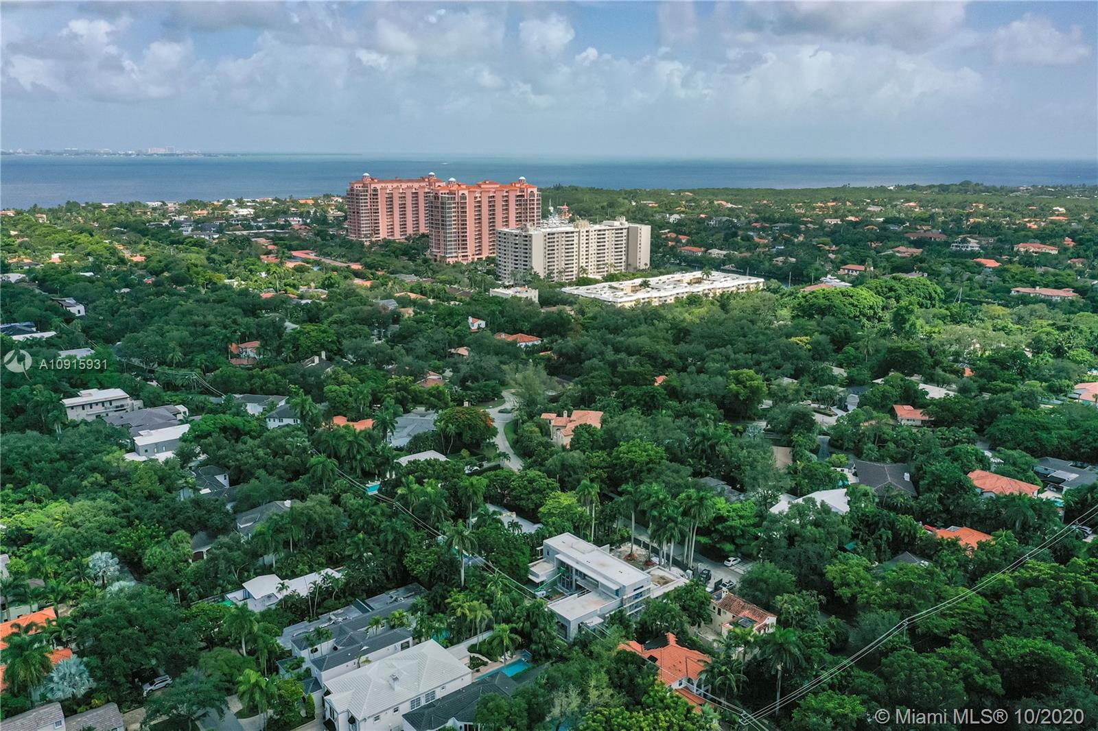 229 Ridgewood Rd Coral Gables, FL 33133