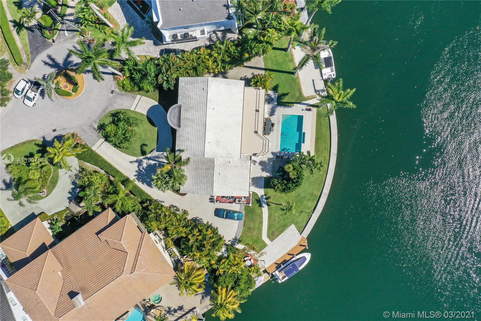 6938 Sunrise Ct Coral Gables, FL 33133