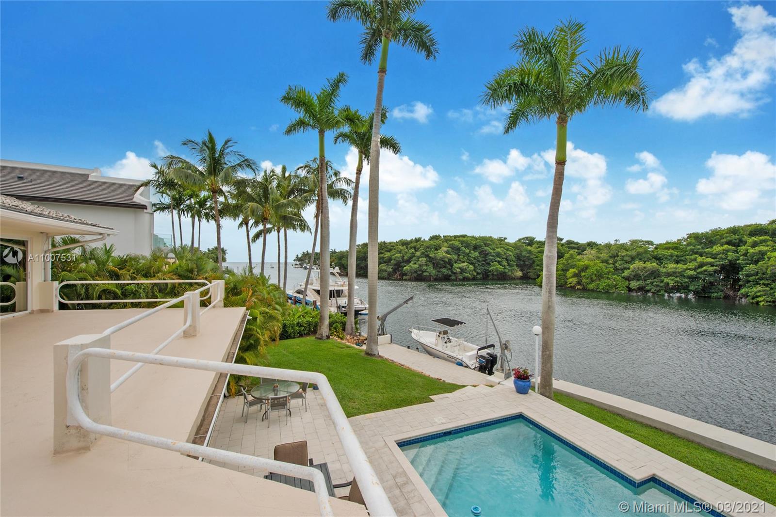 6938 Sunrise Ct Coral Gables, FL 33133