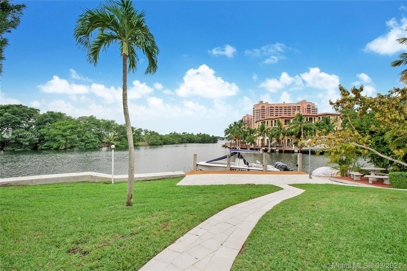 6938 Sunrise Ct Coral Gables, FL 33133