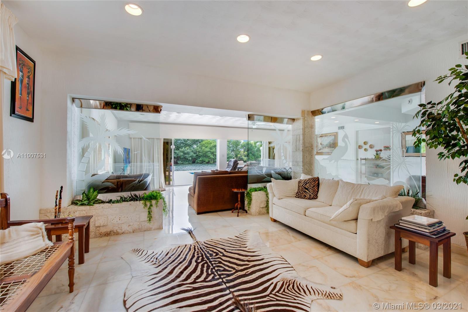 6938 Sunrise Ct Coral Gables, FL 33133