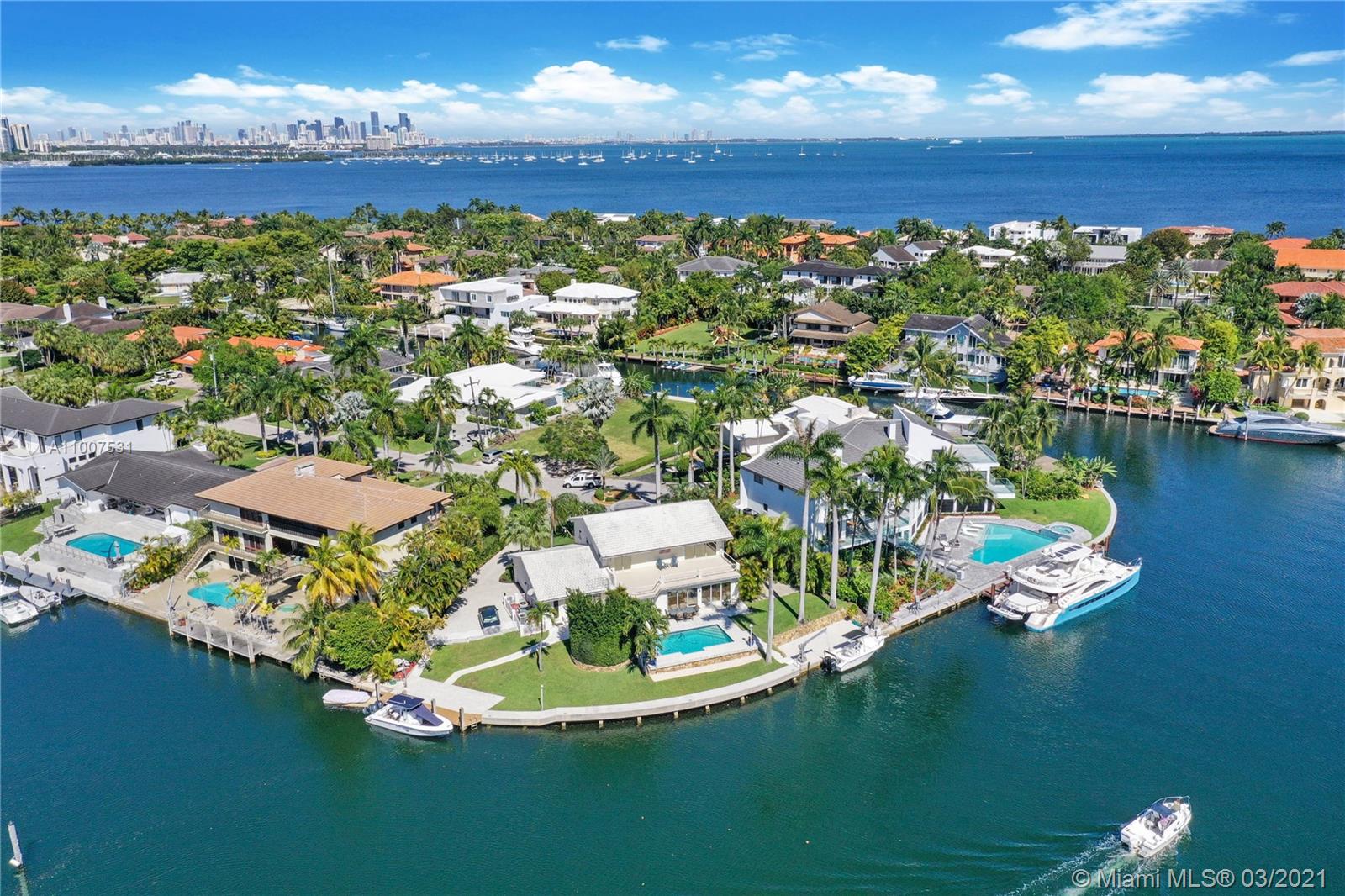 6938 Sunrise Ct Coral Gables, FL 33133