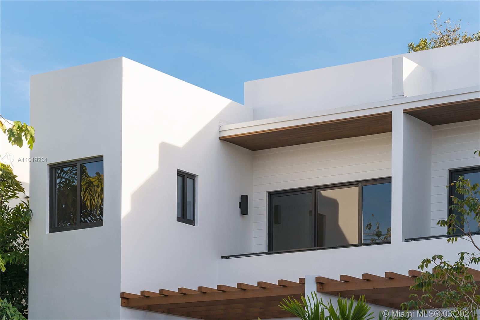 3280 Day Ave #1 Miami, FL 33133