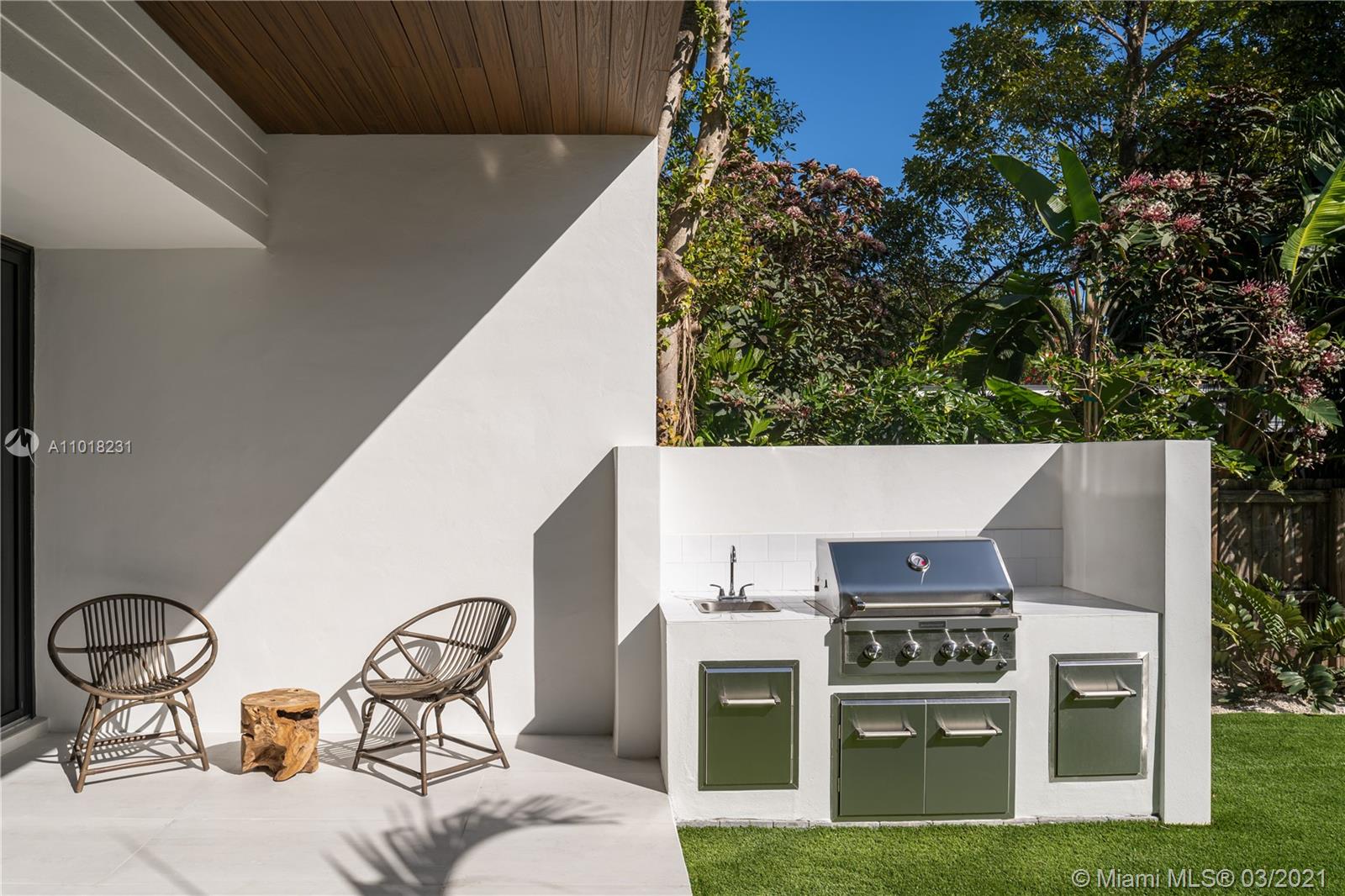 3280 Day Ave #1 Miami, FL 33133