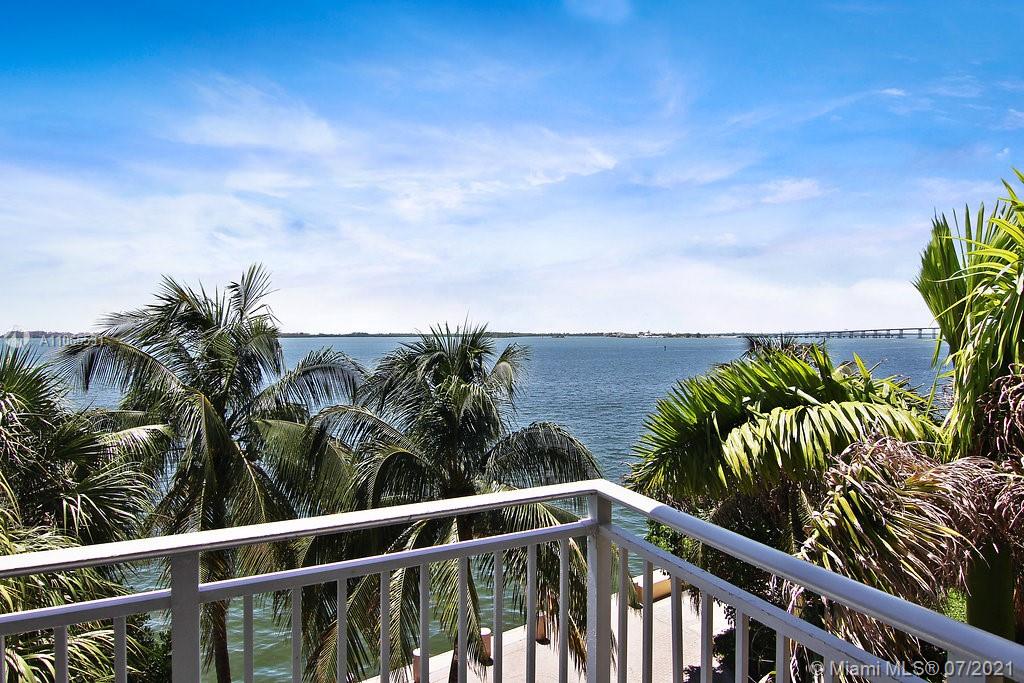 1111 Brickell Bay Dr #311