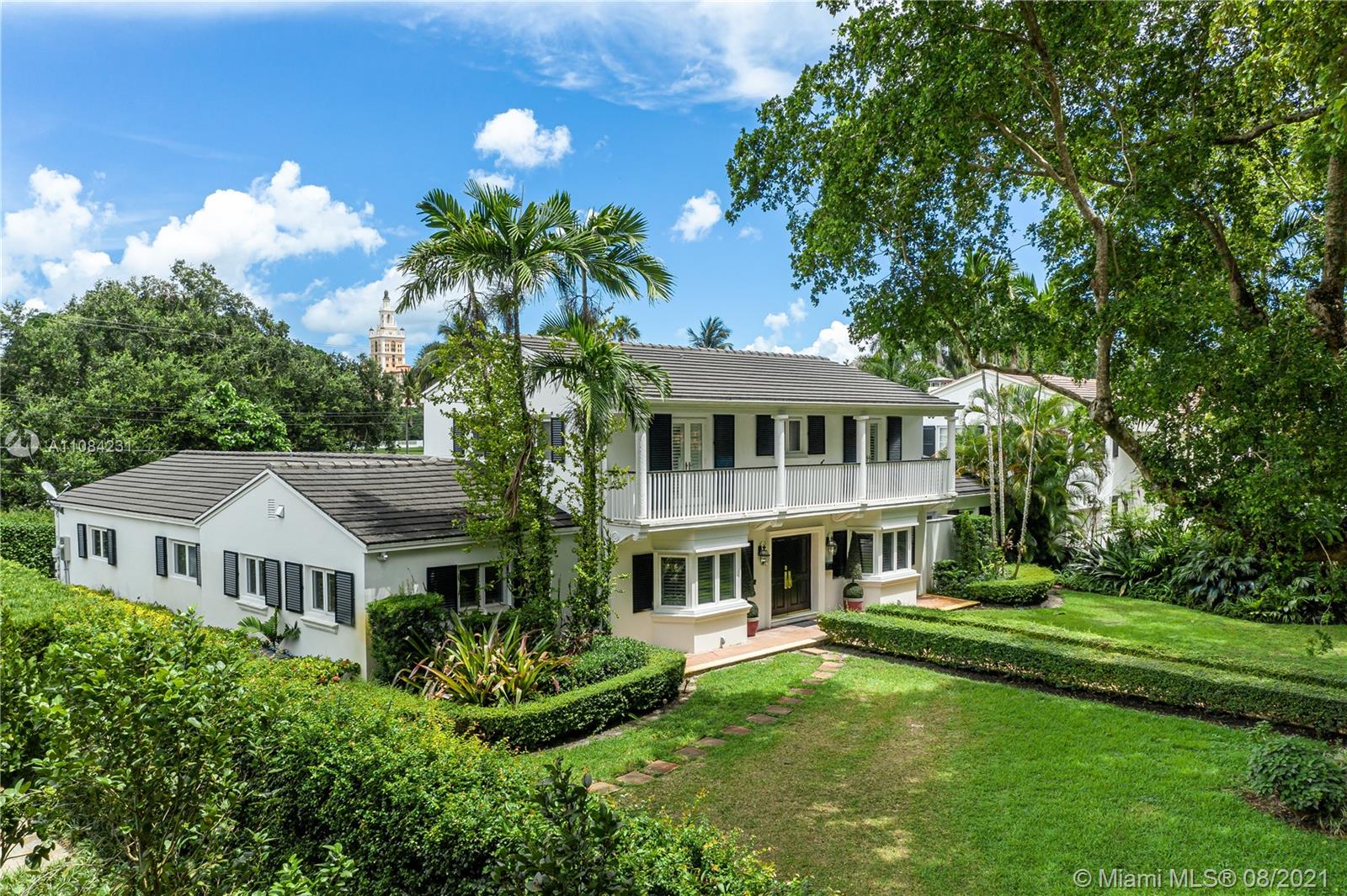 2915 Alhambra Cir