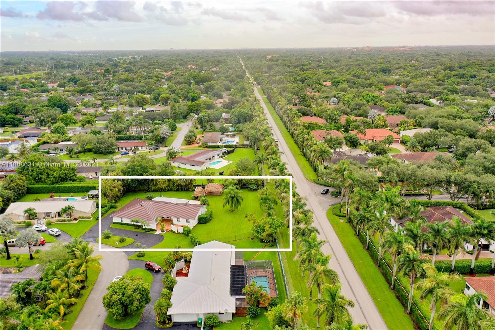 9725 SW 124th Ter