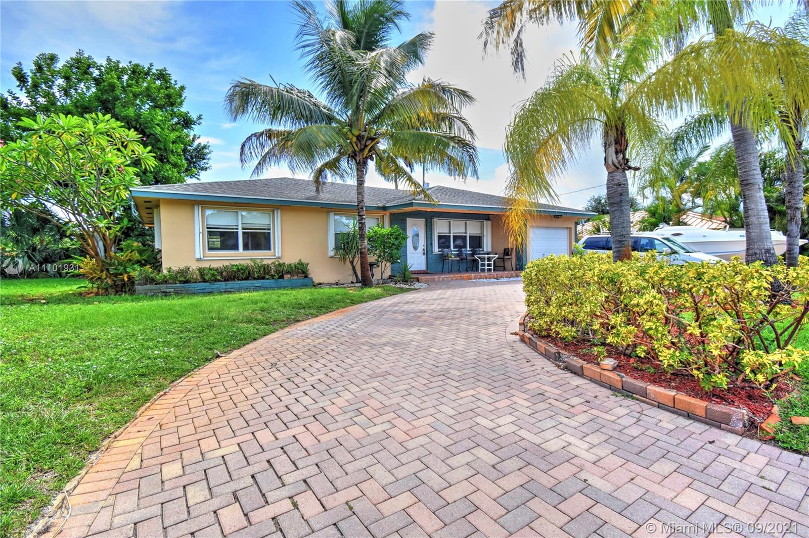 502 SW 27th Ave
