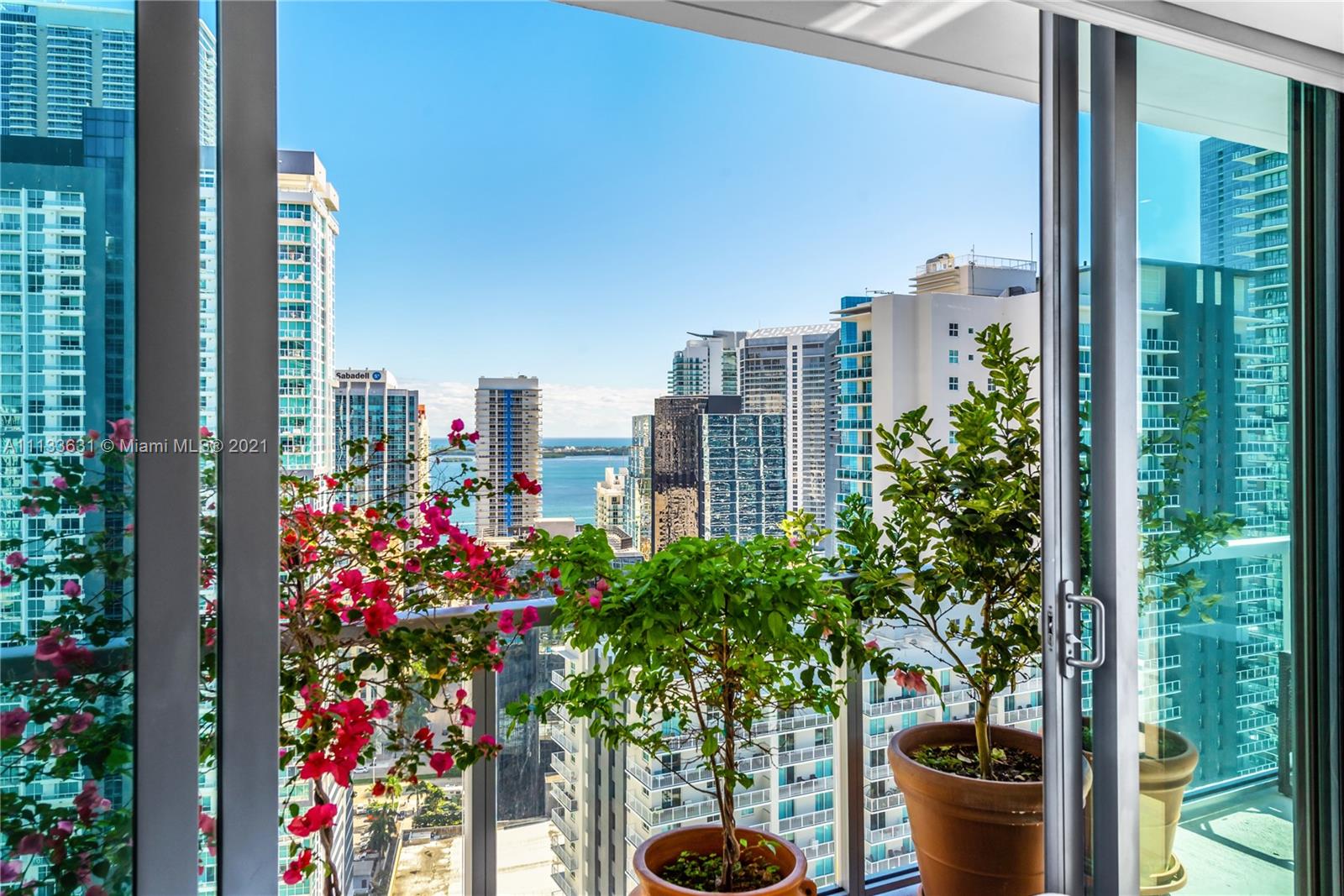 79 SW 12th St #3506-S Miami, FL 33130