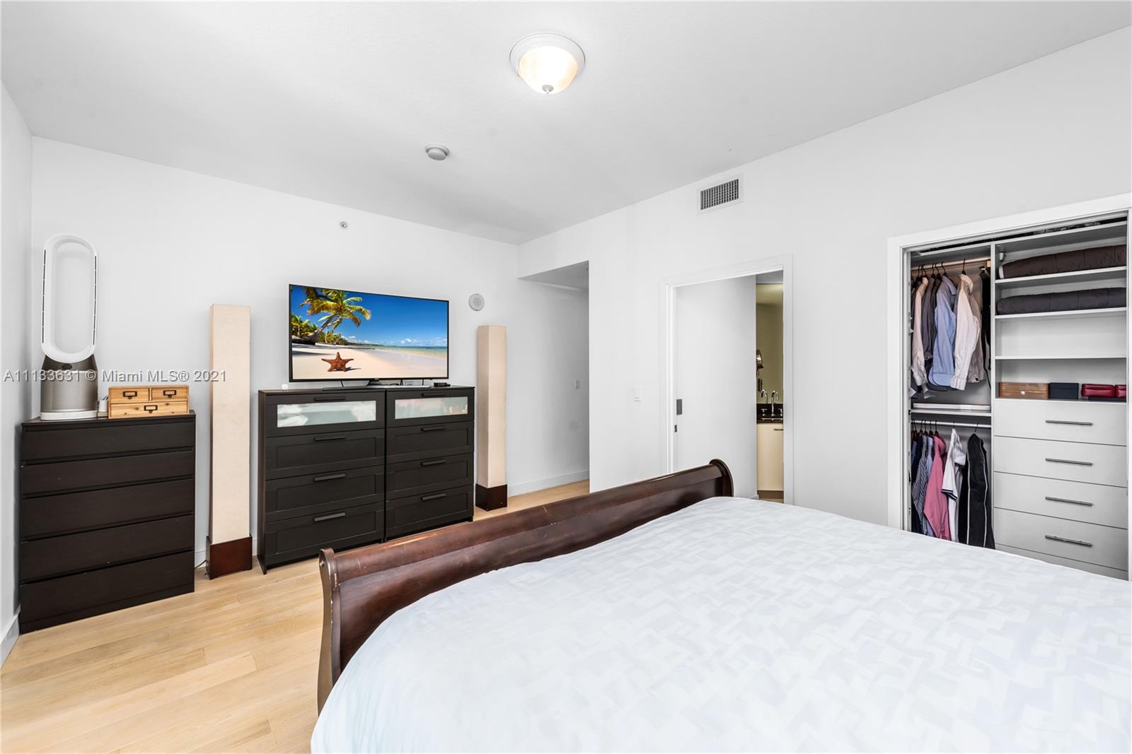 79 SW 12th St #3506-S Miami, FL 33130