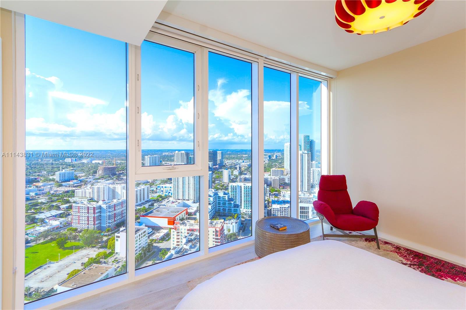 image Paramount Bay10