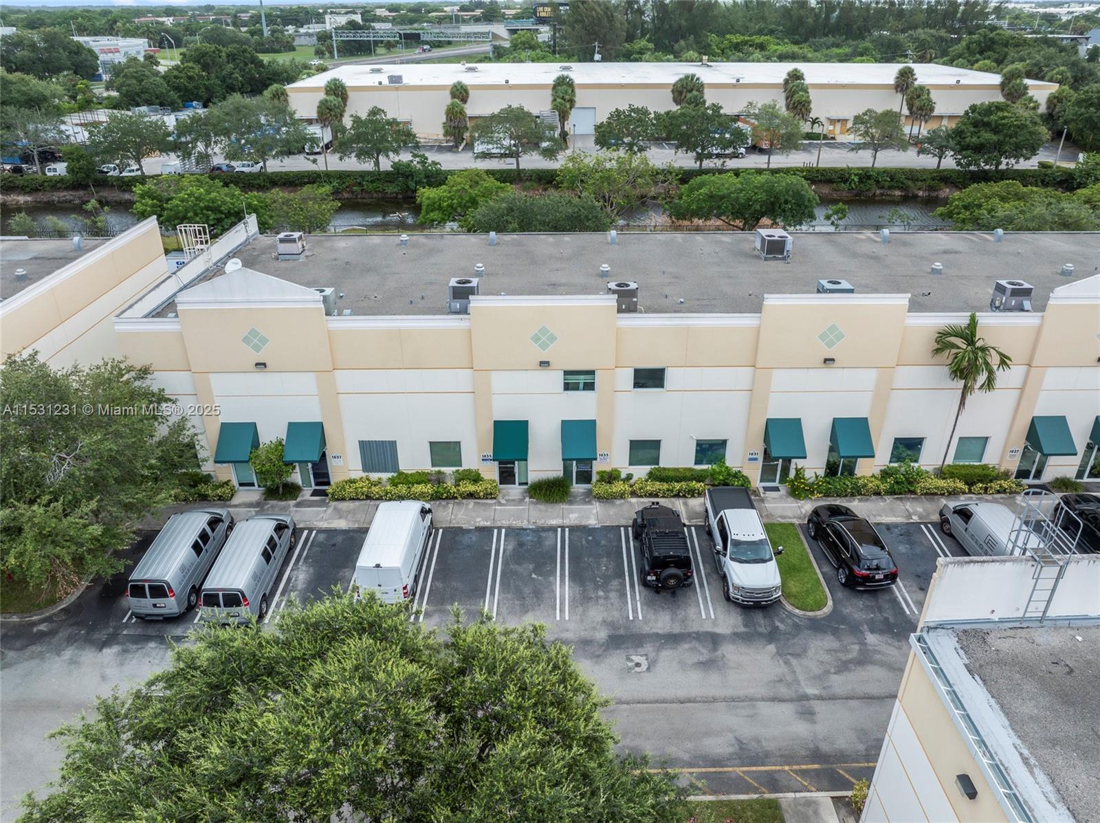1055 NW 31st Ave,Pompano Beach, FL 33069