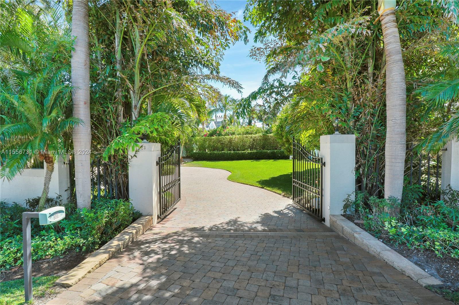 17581 SE Conch Bar Ave Jupiter, FL 33469