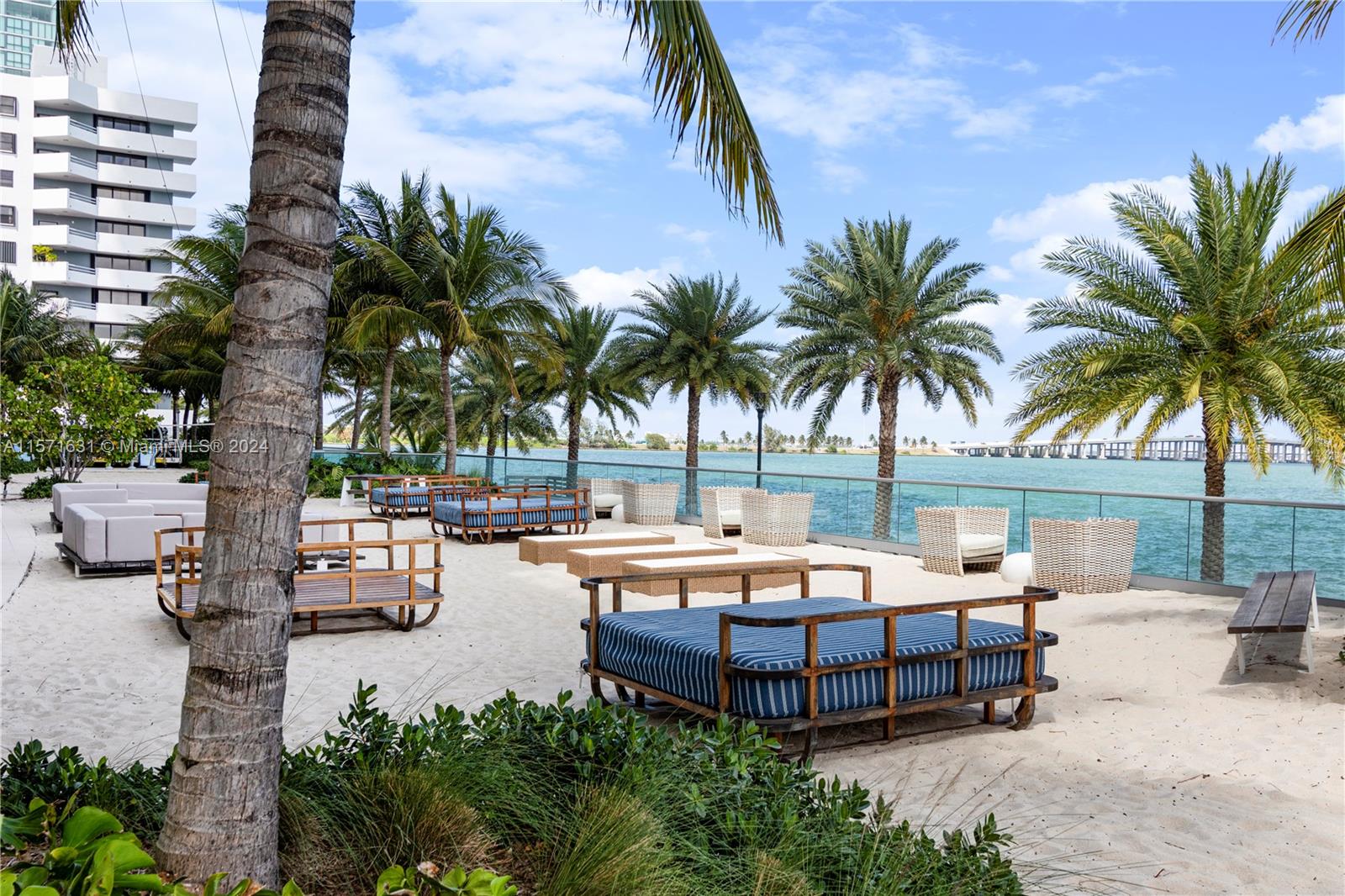 image Biscayne Beach40