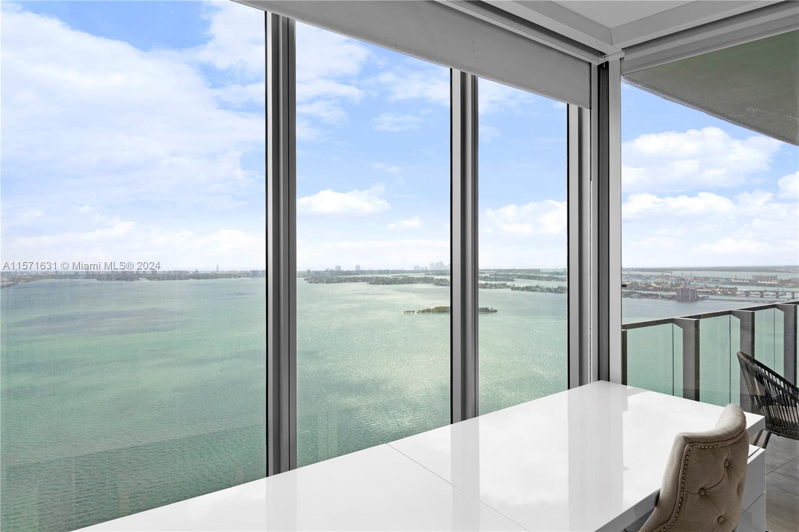 image Biscayne Beach4