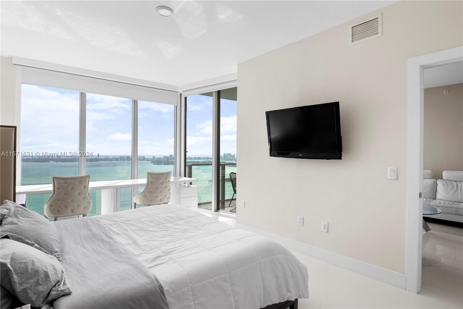 image Biscayne Beach7