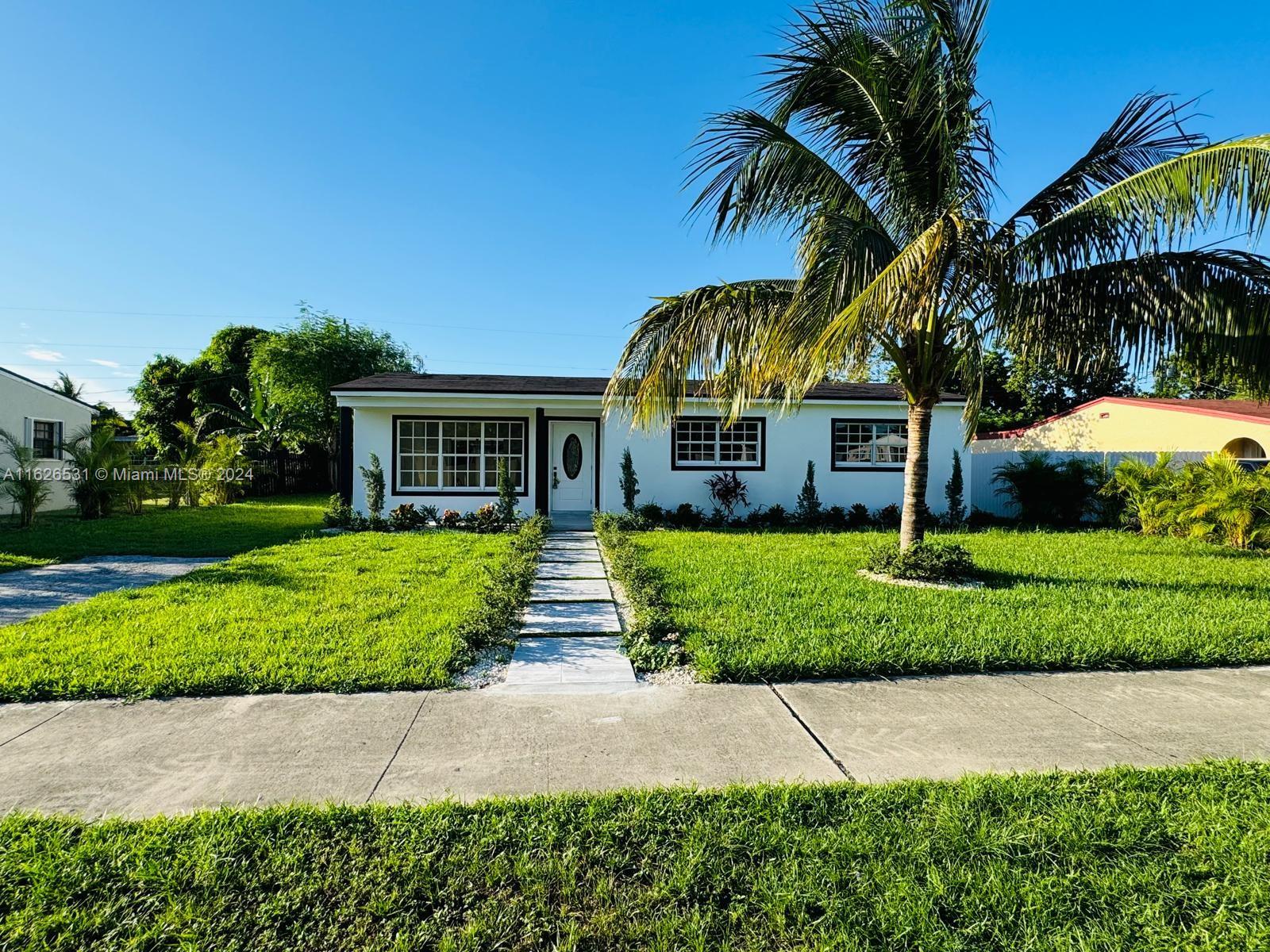1081 NW 184th Th Dr