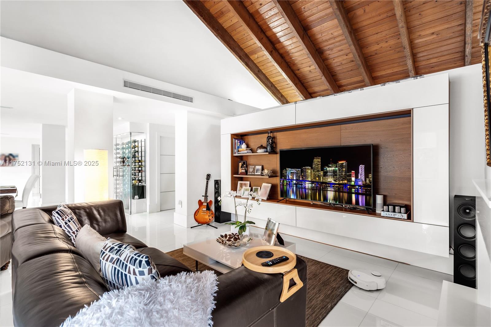 9473 NW 49th Doral Ln Doral, FL 33178