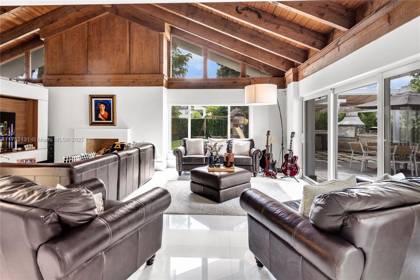 9473 NW 49th Doral Ln Doral, FL 33178