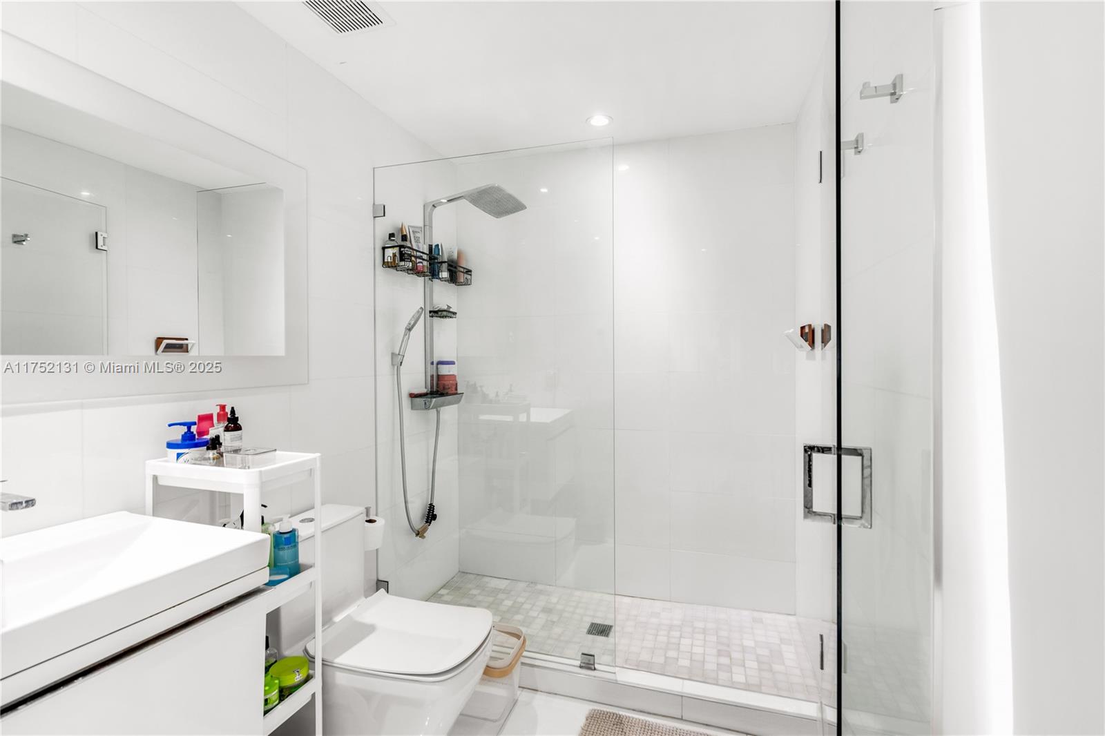 9473 NW 49th Doral Ln Doral, FL 33178