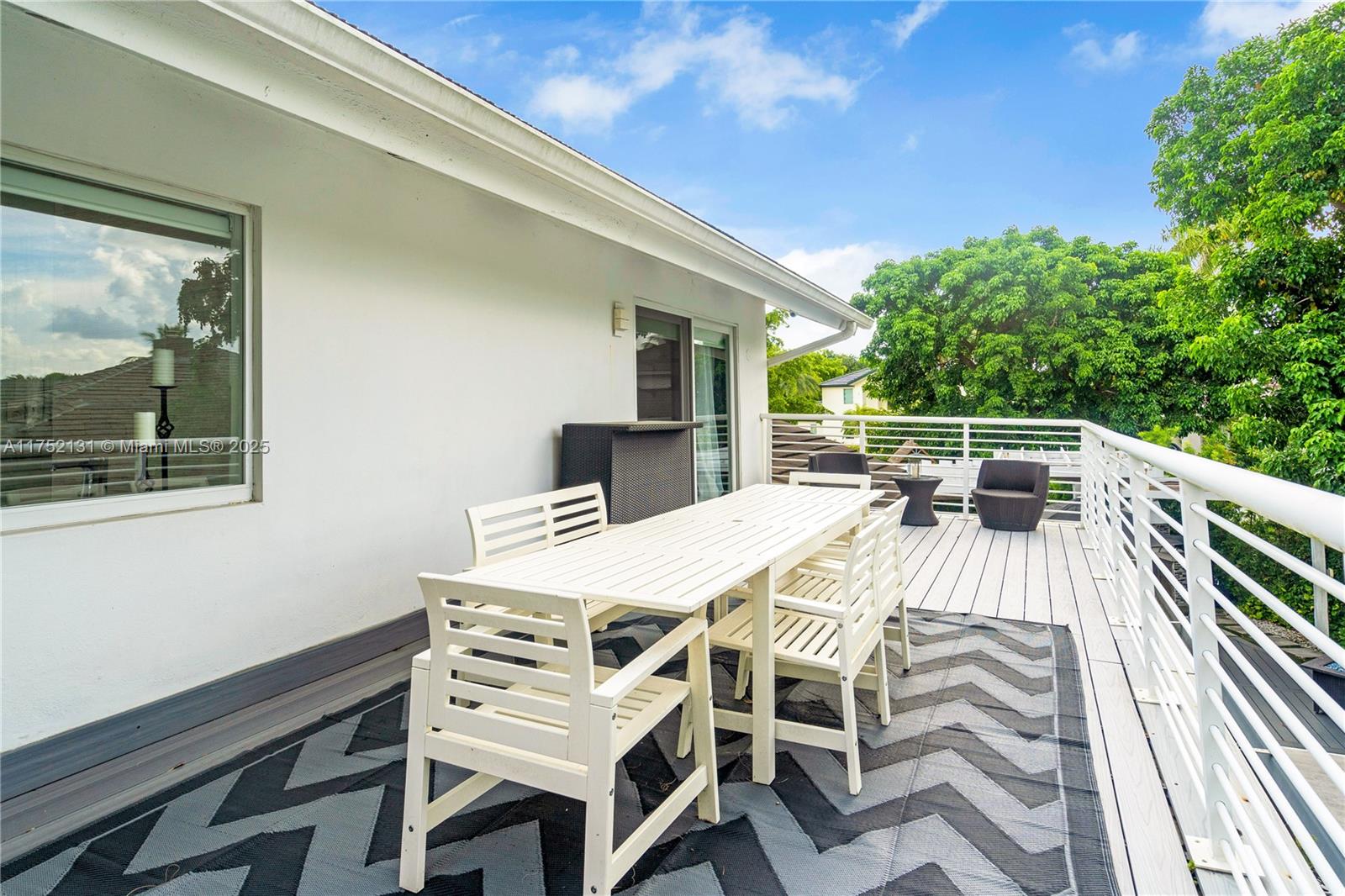 9473 NW 49th Doral Ln Doral, FL 33178