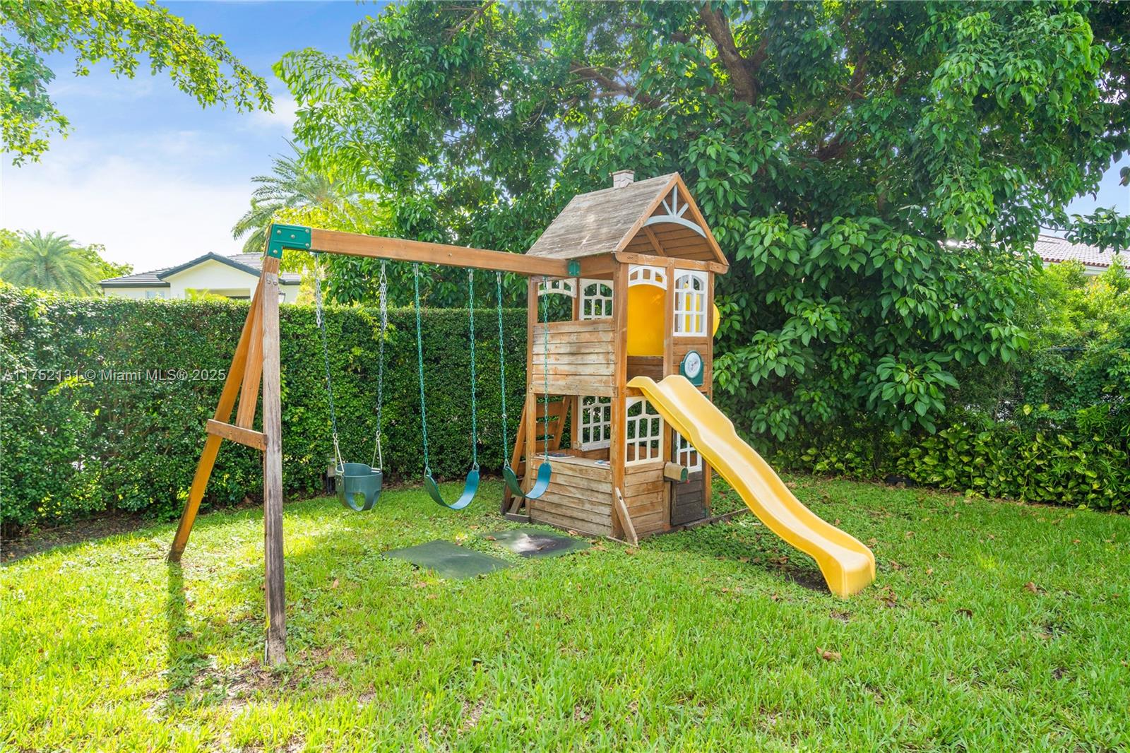 9473 NW 49th Doral Ln Doral, FL 33178