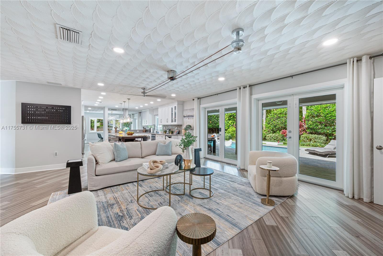 8234 SW 60th Ct South Miami, FL 33143