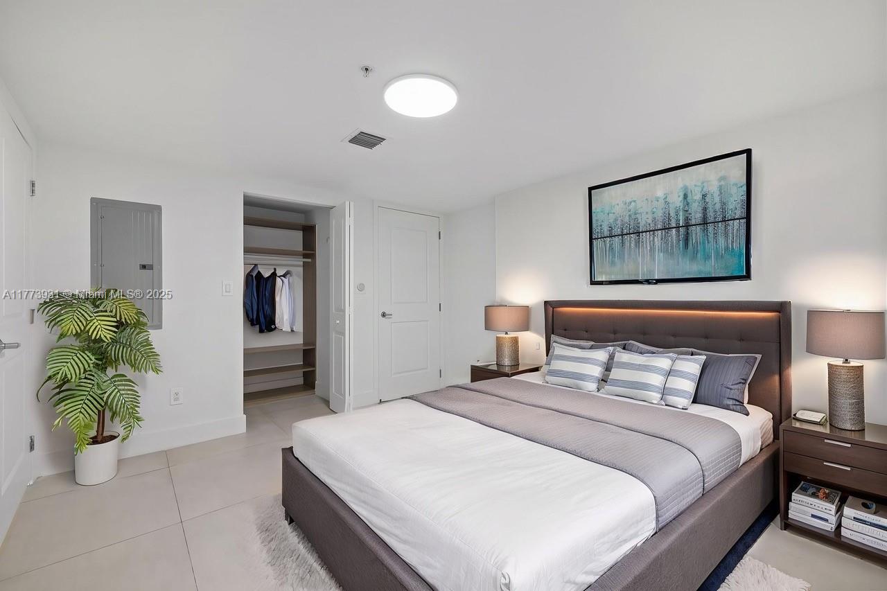 image 400 Sunny Isles Condo30