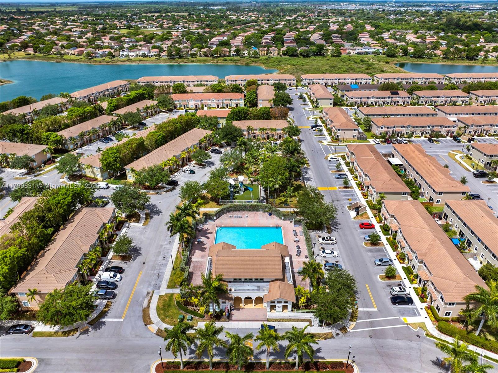 1176 SE 23rd Ave,Homestead, FL 33035