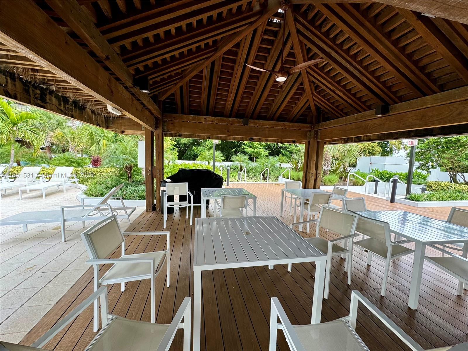 image Hamptons West Condo42