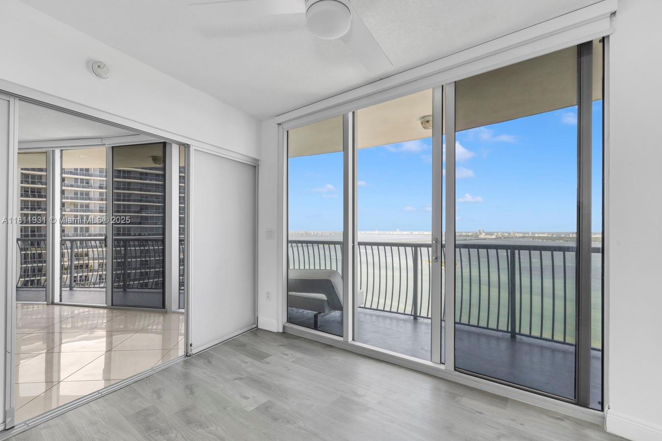 image Opera Tower Condo3