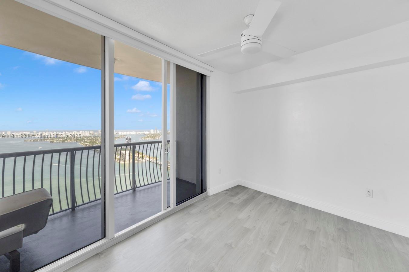 image Opera Tower Condo4
