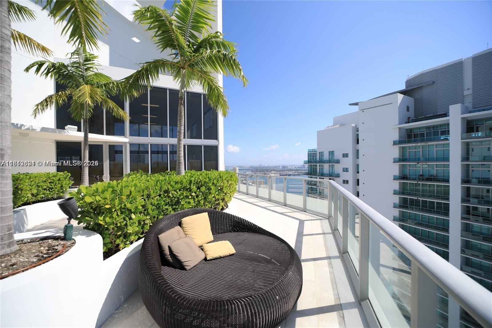 image BRICKELLHOUSE CONDO22