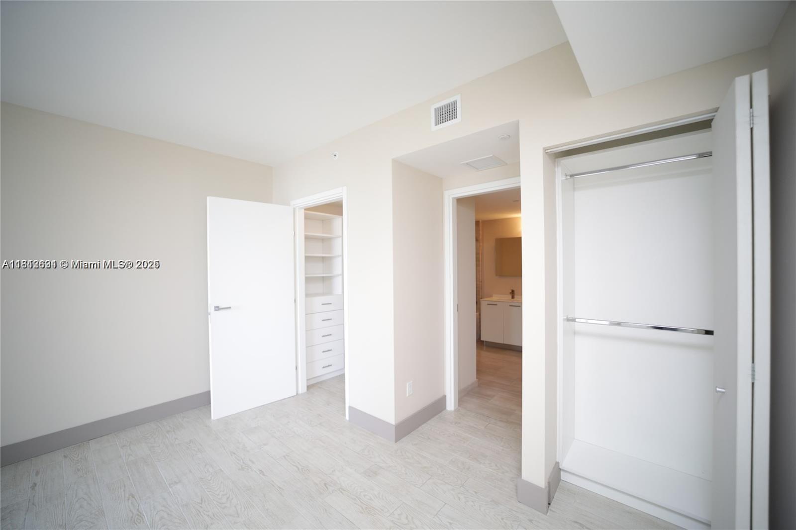 image BRICKELLHOUSE CONDO2