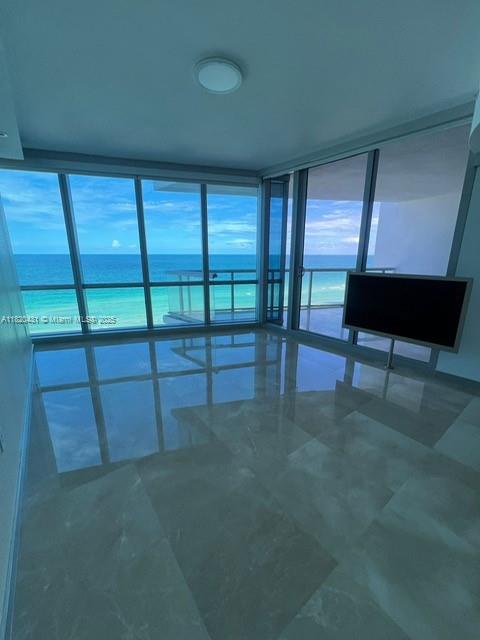image Jade Ocean Condo9