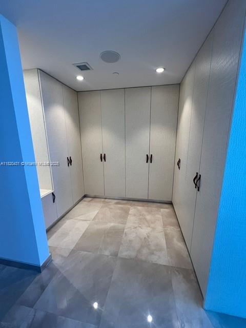 image Jade Ocean Condo11