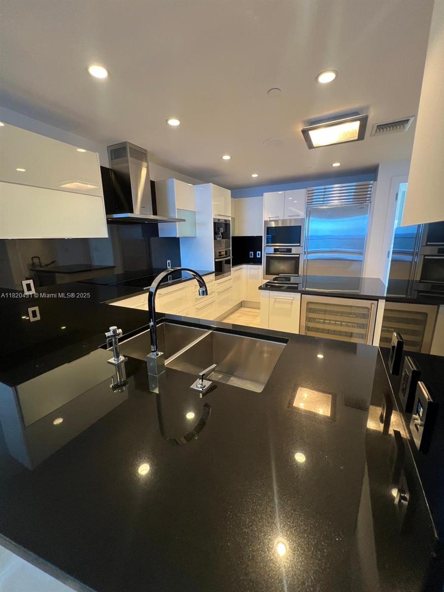 image Jade Ocean Condo5