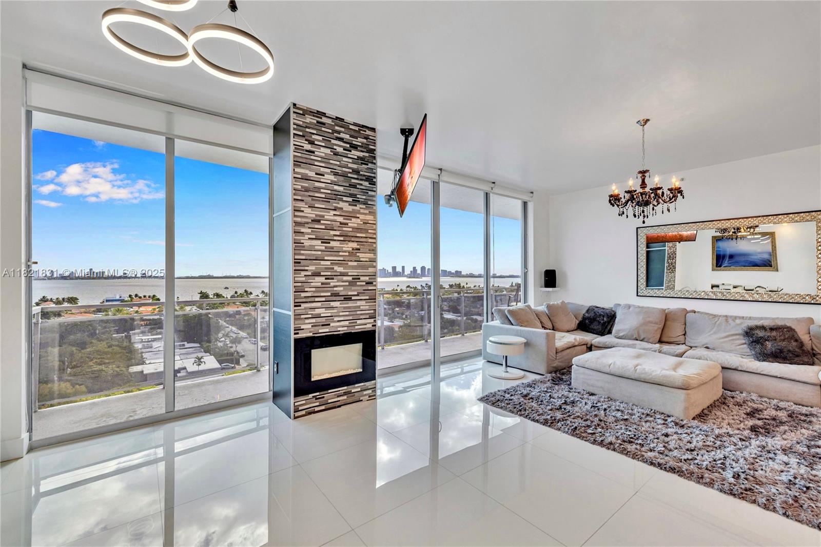 7901 Hispanola Ave #902 North Bay Village, FL 33141