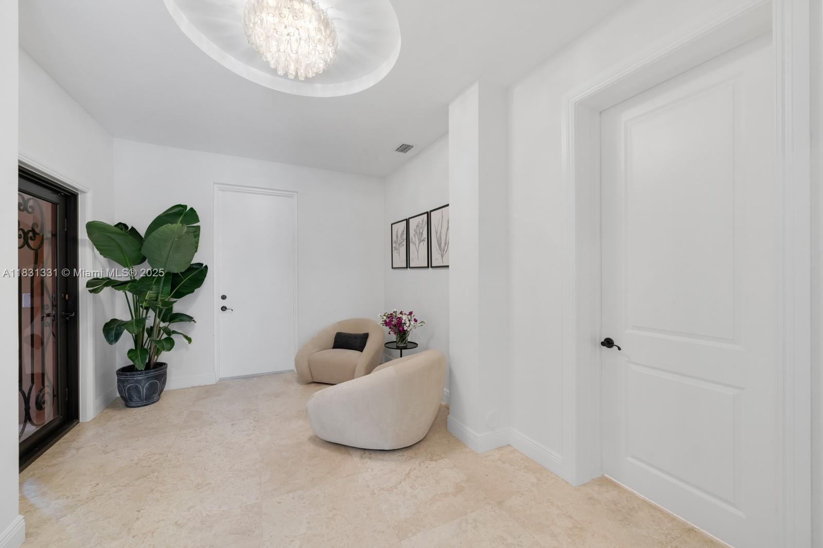 6226 Paradise Pt Dr Palmetto Bay, FL 33157