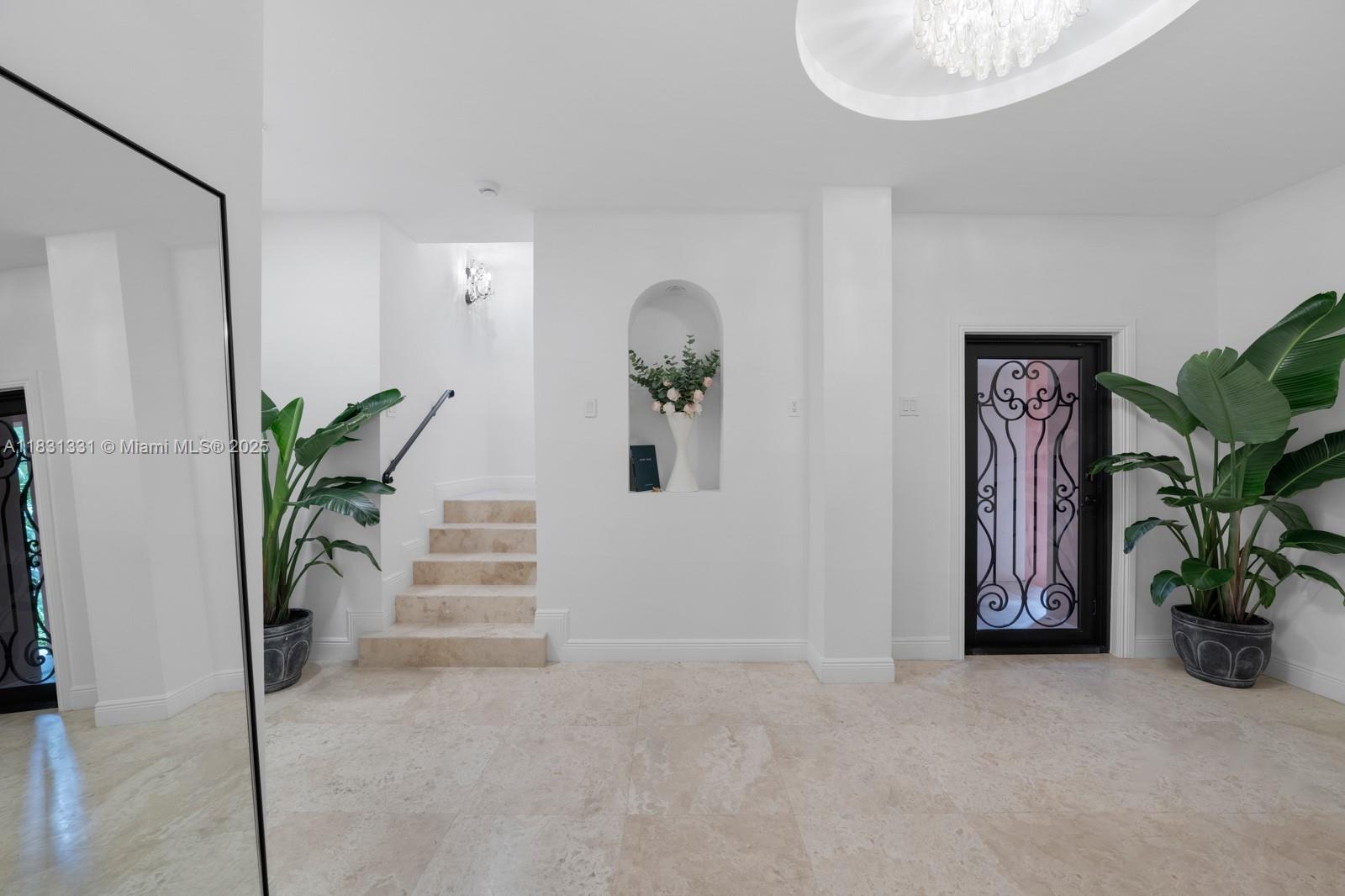 6226 Paradise Pt Dr Palmetto Bay, FL 33157